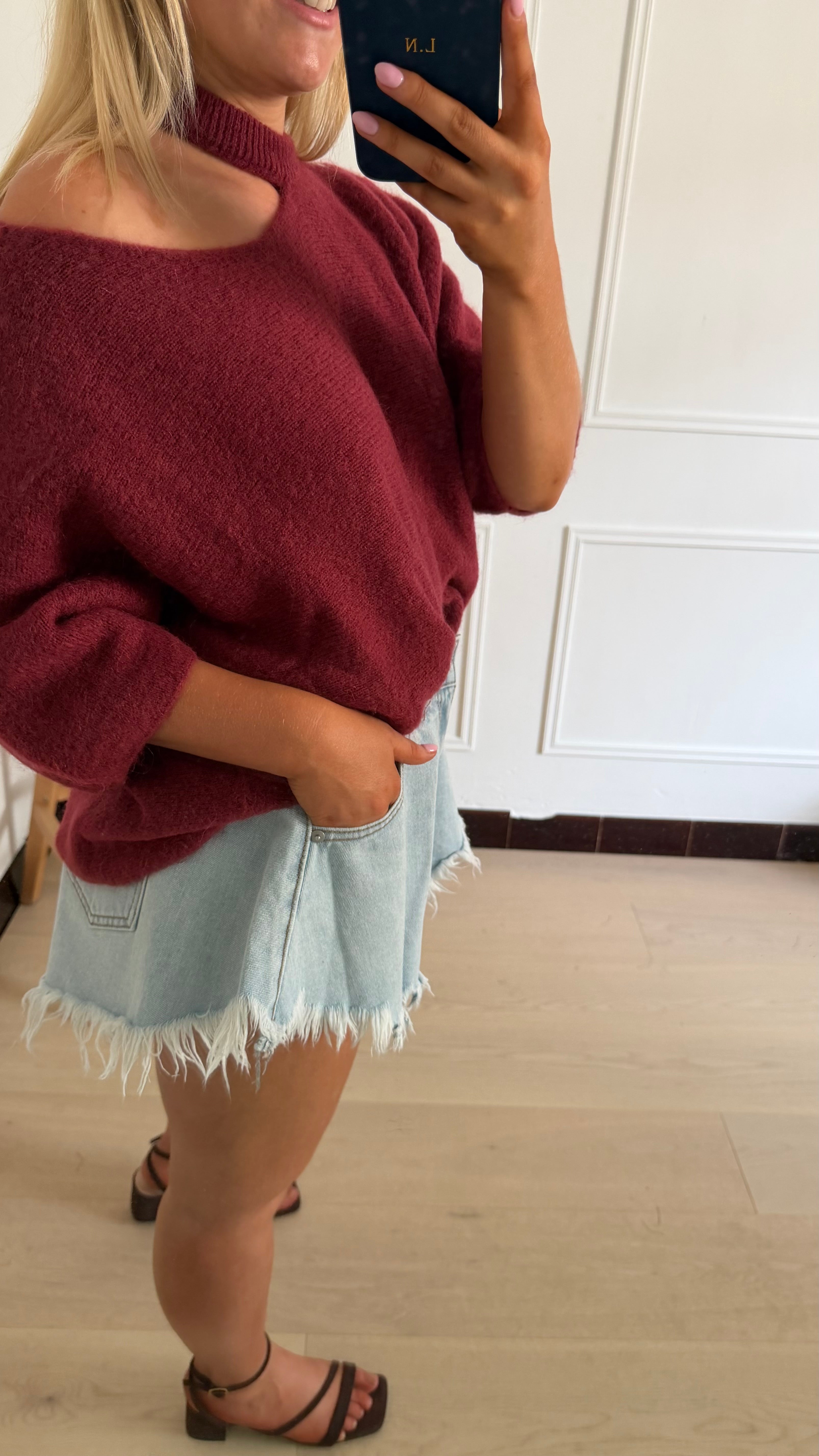 Elena Cut Out Pull Bordeaux