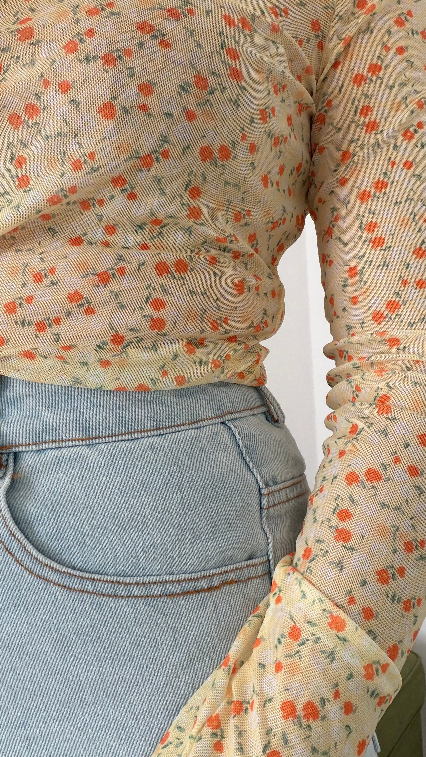 Marie Longsleeve Flower Yellow