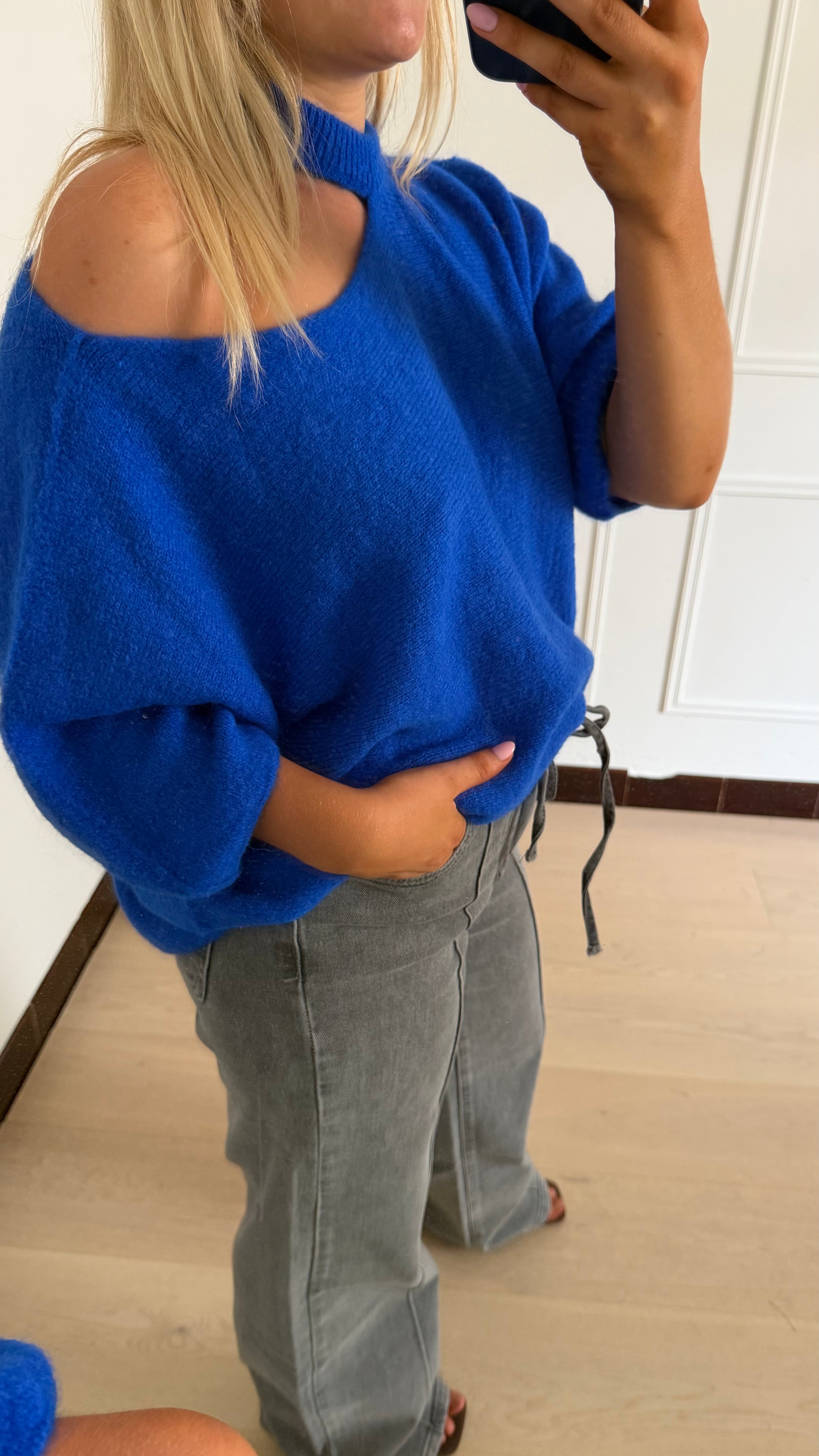 Elena Cut Out Pull Blue