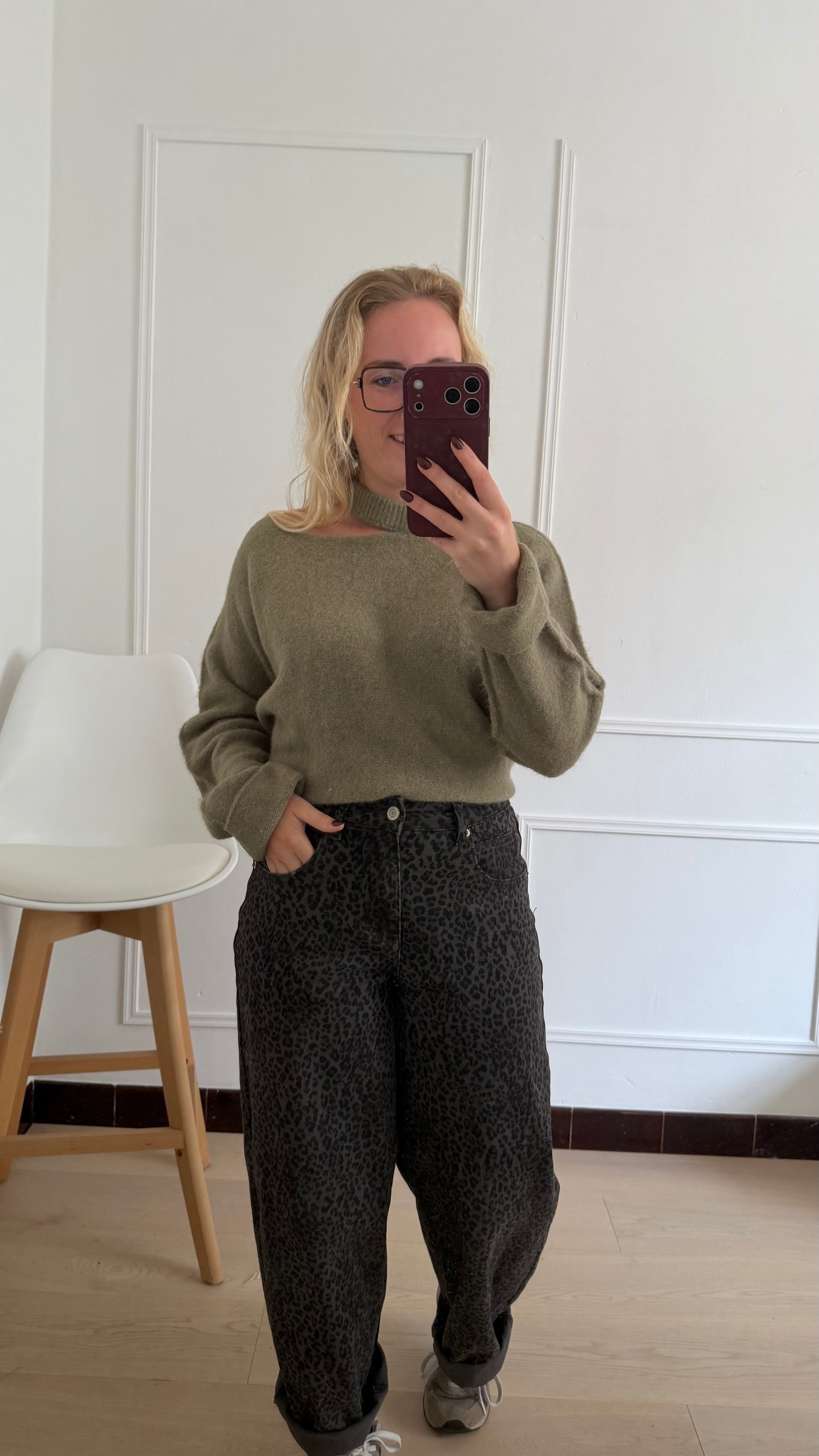 Elena Cut Out Pull Khaki
