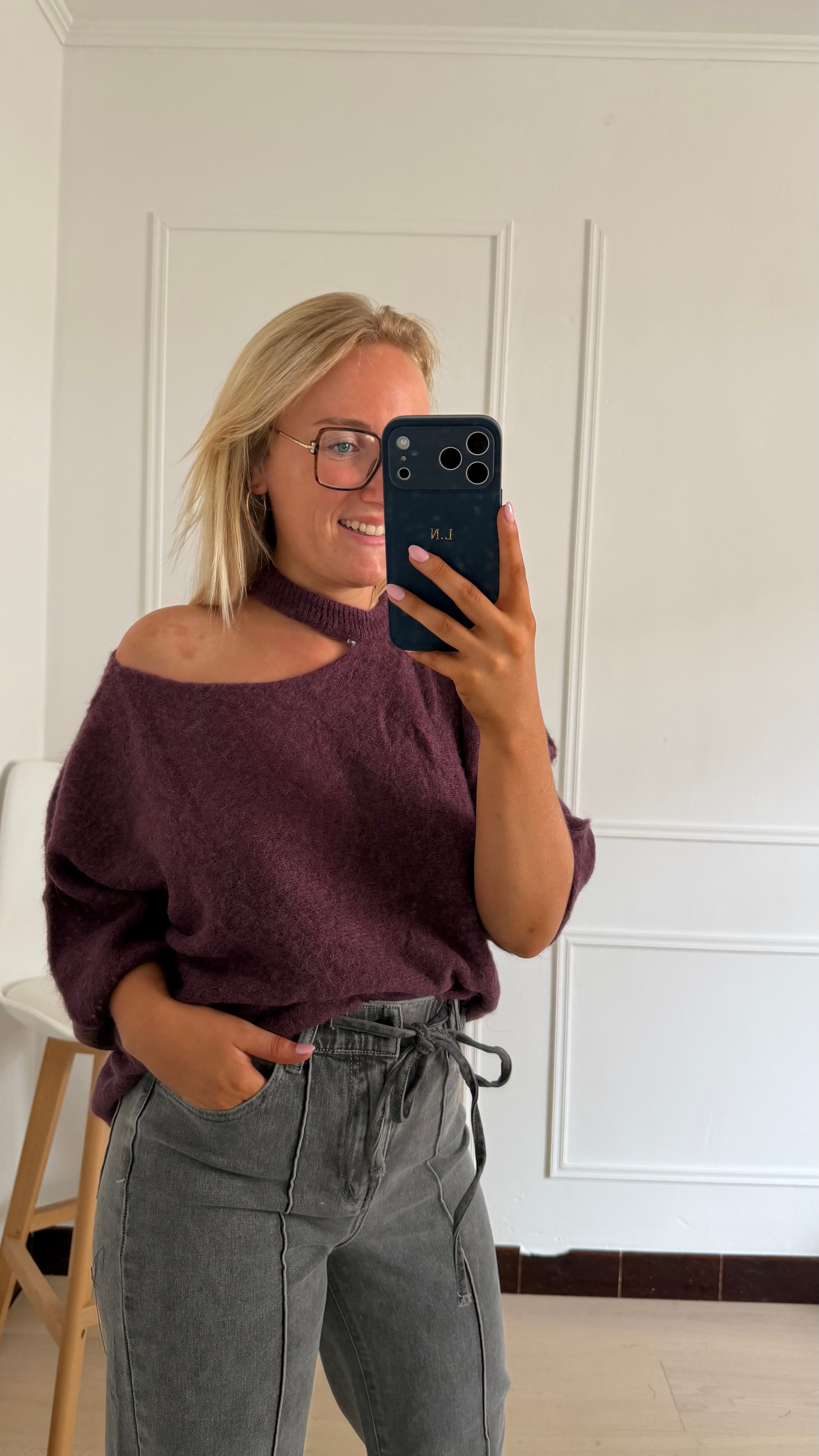 Elena Cut Out Pull Violet