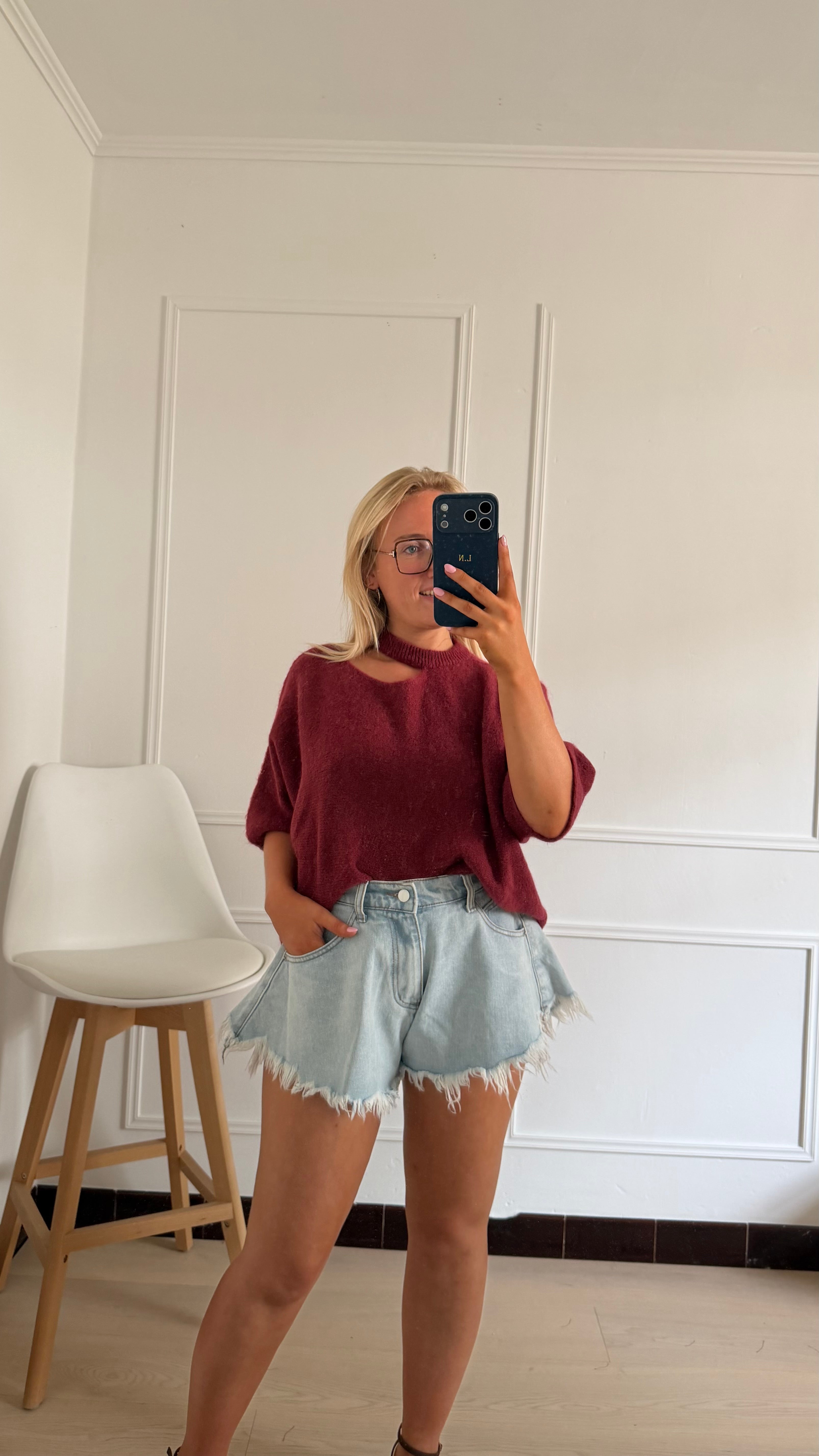 Elena Cut Out Pull Bordeaux