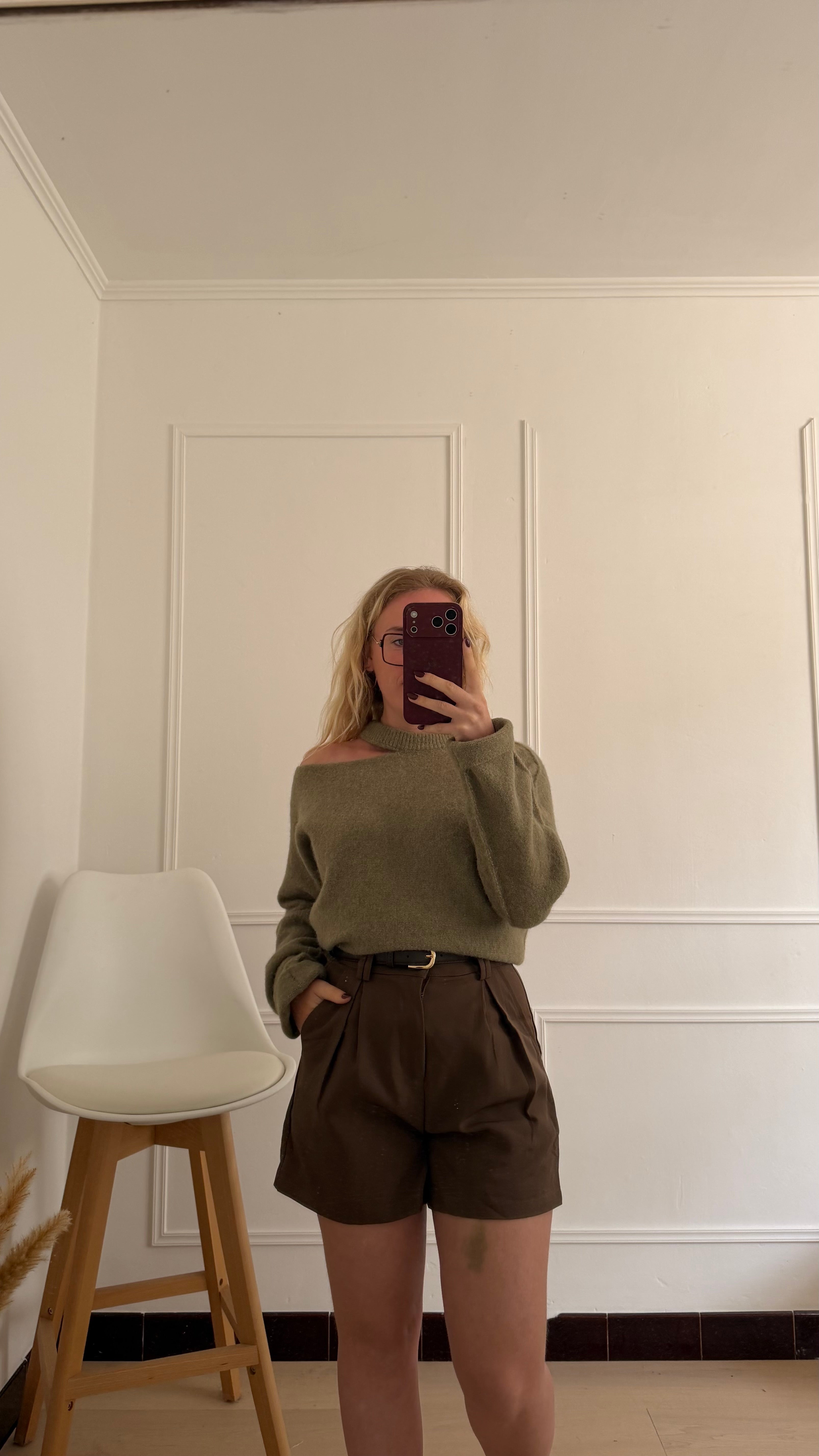 Elena Cut Out Pull Khaki