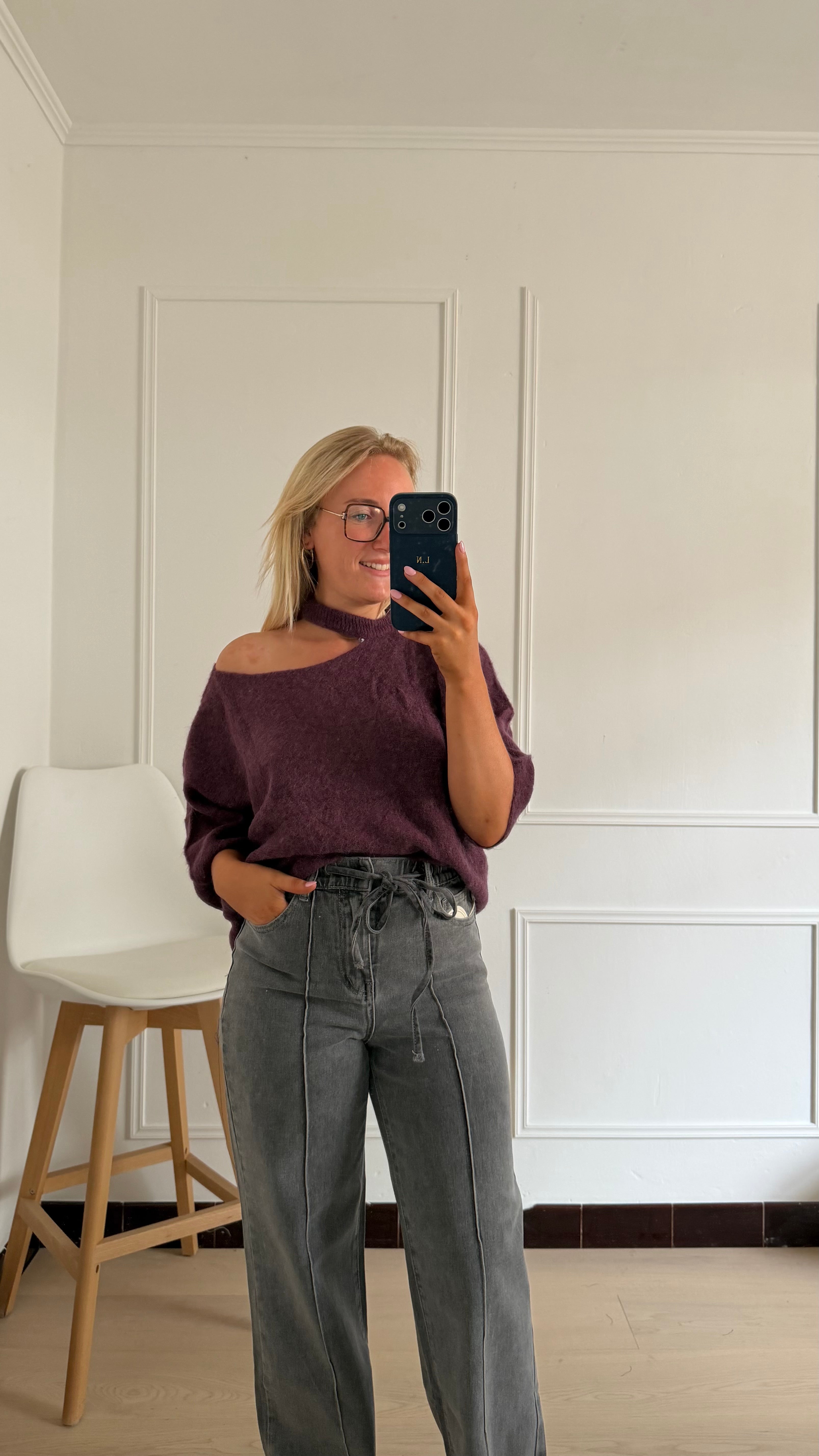 Elena Cut Out Pull Violet