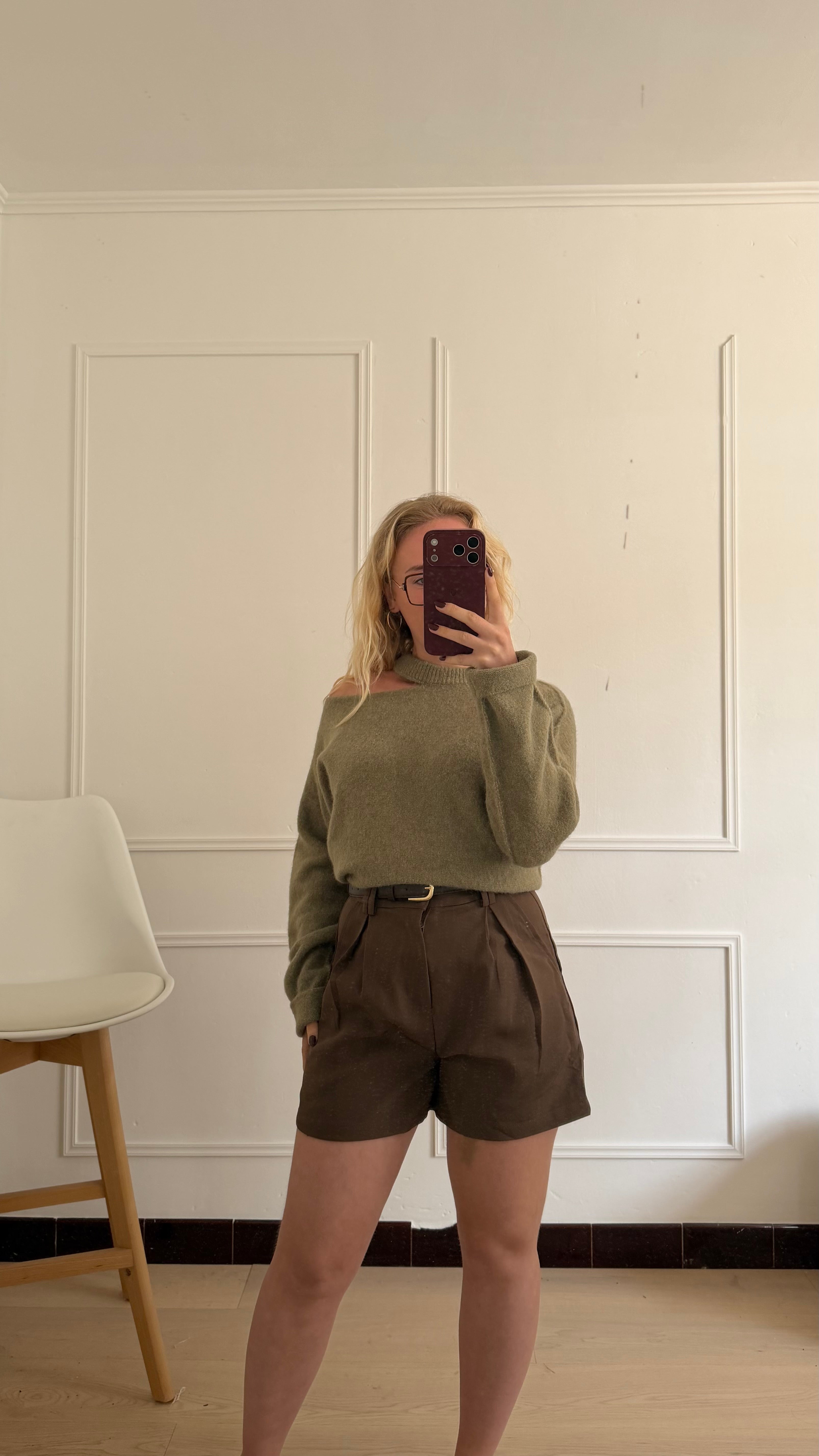 Elena Cut Out Pull Khaki