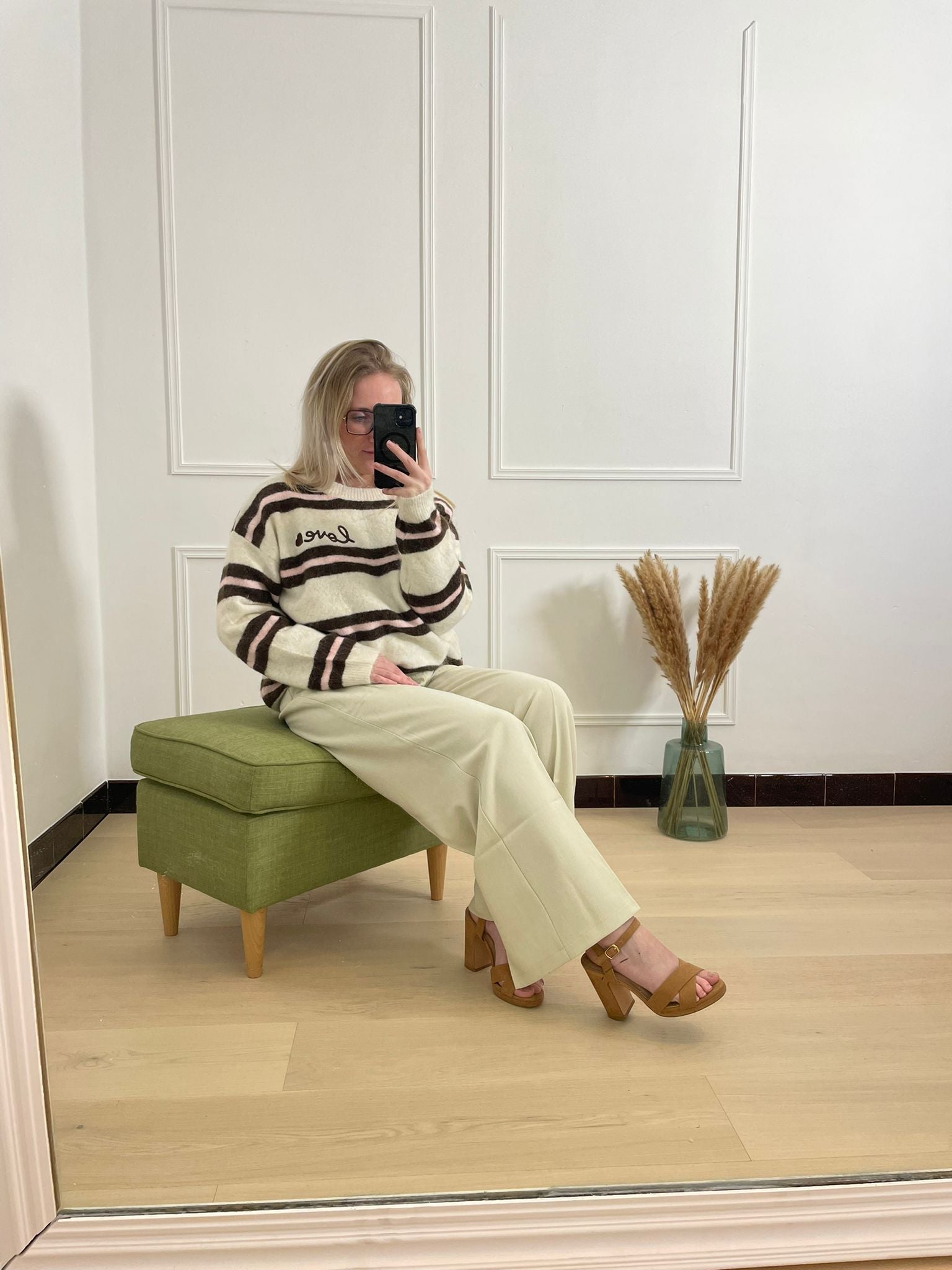 Love Pull Beige